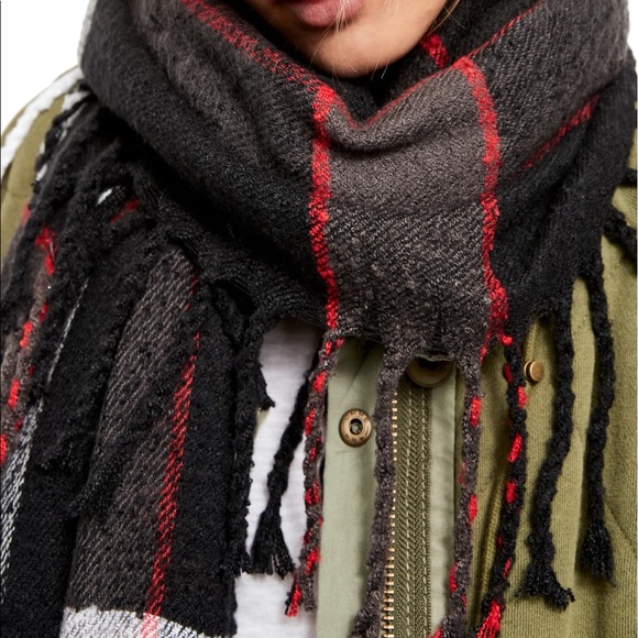 Free People
Valley Plaid Print Fringe Scarf - Picture 2 of 4